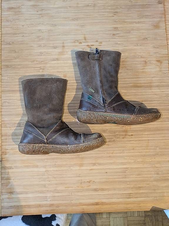 Scarpe per ragazze: Winter Stiefel mit Fell f. Mädchen gr. 32 – Usato da Zollikofen venduto da Serious 3