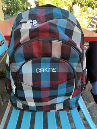 Dakine Rucksack kariert blau rot schwarz guter Zustand