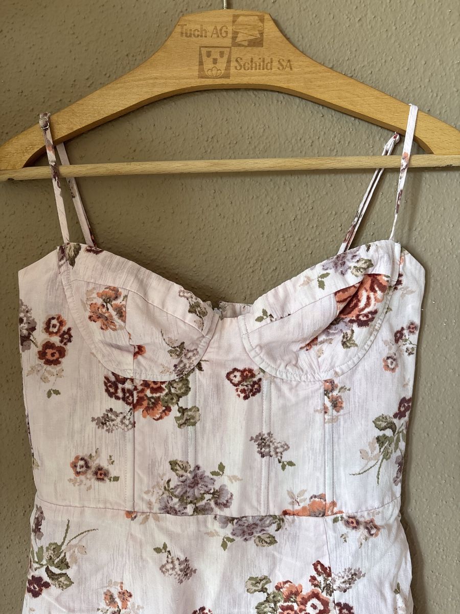 H&M Vestiti: Robe d’été – Usato da Neuchâtel venduto da cam_lf7y 1