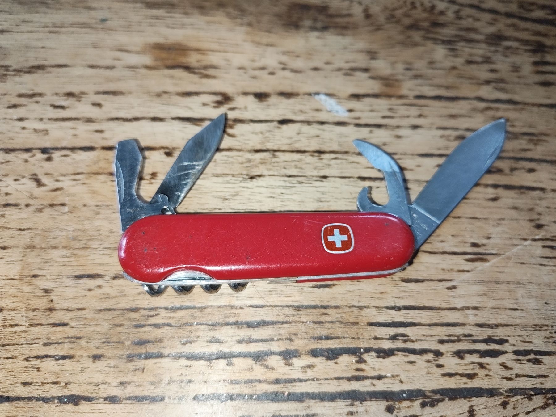 Wenger Coltelli tascabile: Wenger Sackmesser – Usato da Bäch SZ venduto da BirdyTheBird