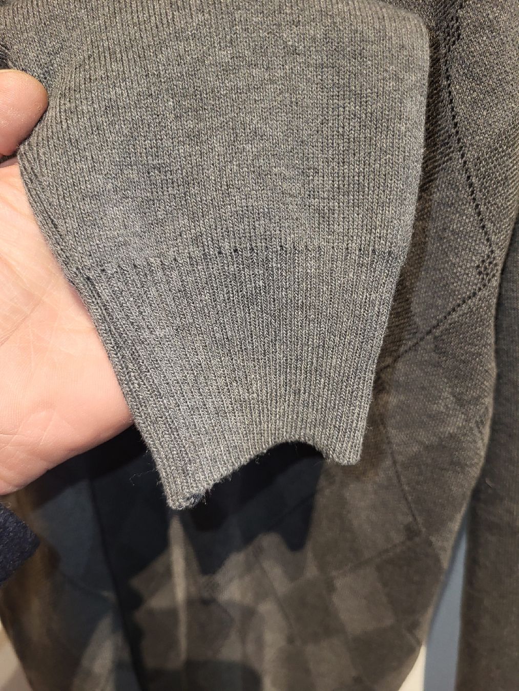 Maglioni & Felpe: Laine Très Douce, Pull Zippé Gris, Taille M – Usato da Haute-Nendaz venduto da DetoutDerien 3