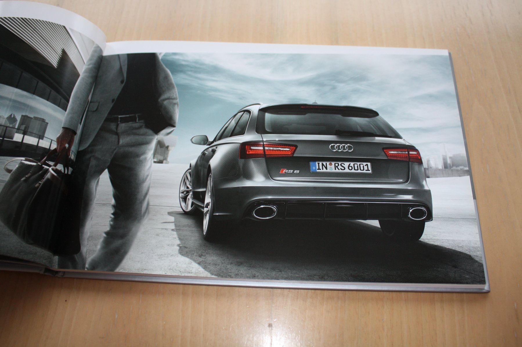 Audi Documenti: Audi RS6 Avant Hardcover Prospekt 3/2013 – Usato da Wikon venduto da erwin400 3