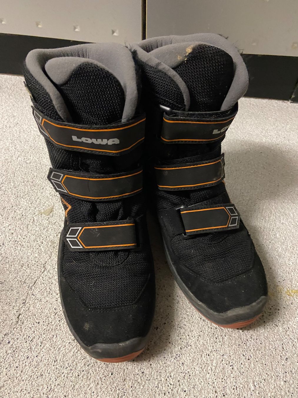Lowa Scarpe per ragazzi: Lowa Winterstiefel Gore Tex – Usato da Wilen (Sarnen) venduto da Jeffsy 1