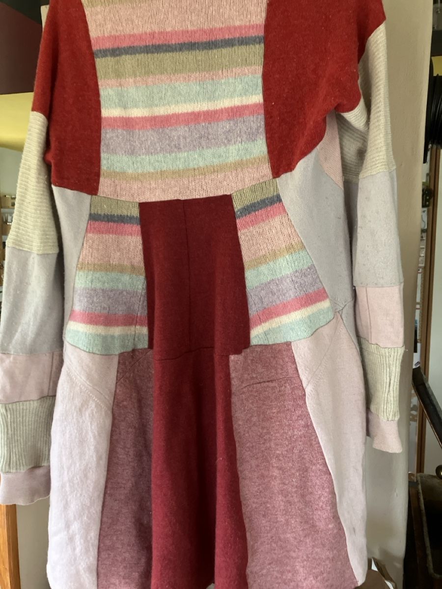 Giacche: WoolaCoola Umhängejacke – Usato da Chateau d'Oex venduto da anicul 1