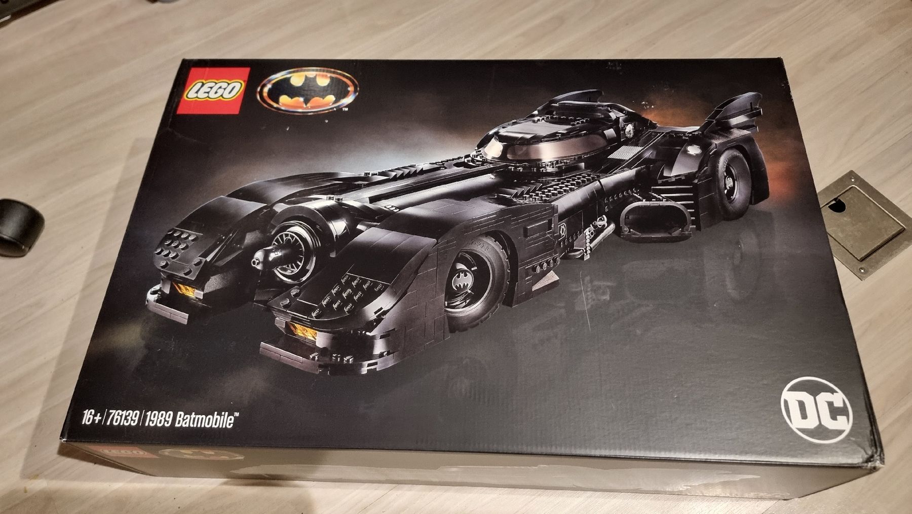 Lego Kit di costruzioni: LEGO 76139 Batmobile 1989 – Nuovo e nell'imballaggio originale da Dussnang venduto da Nerd83