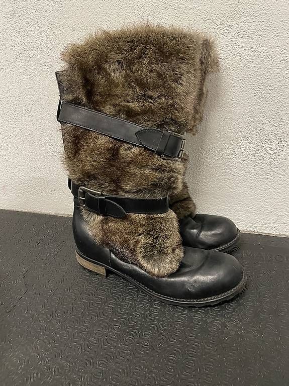 Scarpe per ragazze: Winterstiefel – Usato da Hölstein venduto da nadiiiniii