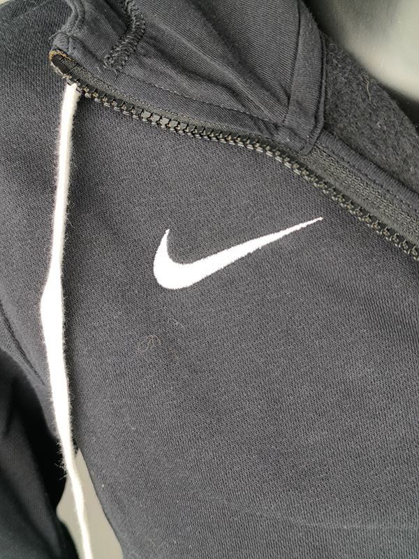Nike Giacche: NIKE Fleecejacke Männer Grösse M – Usato da Rüti ZH venduto da Restwert_Rueti_ZH 1