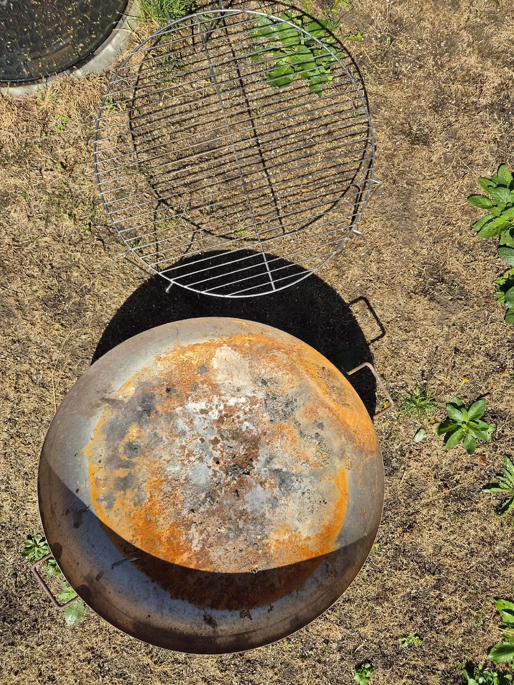 Bracieri: Brasero avec grille de cuisson  – Usato da Crissier venduto da nkummer1 1
