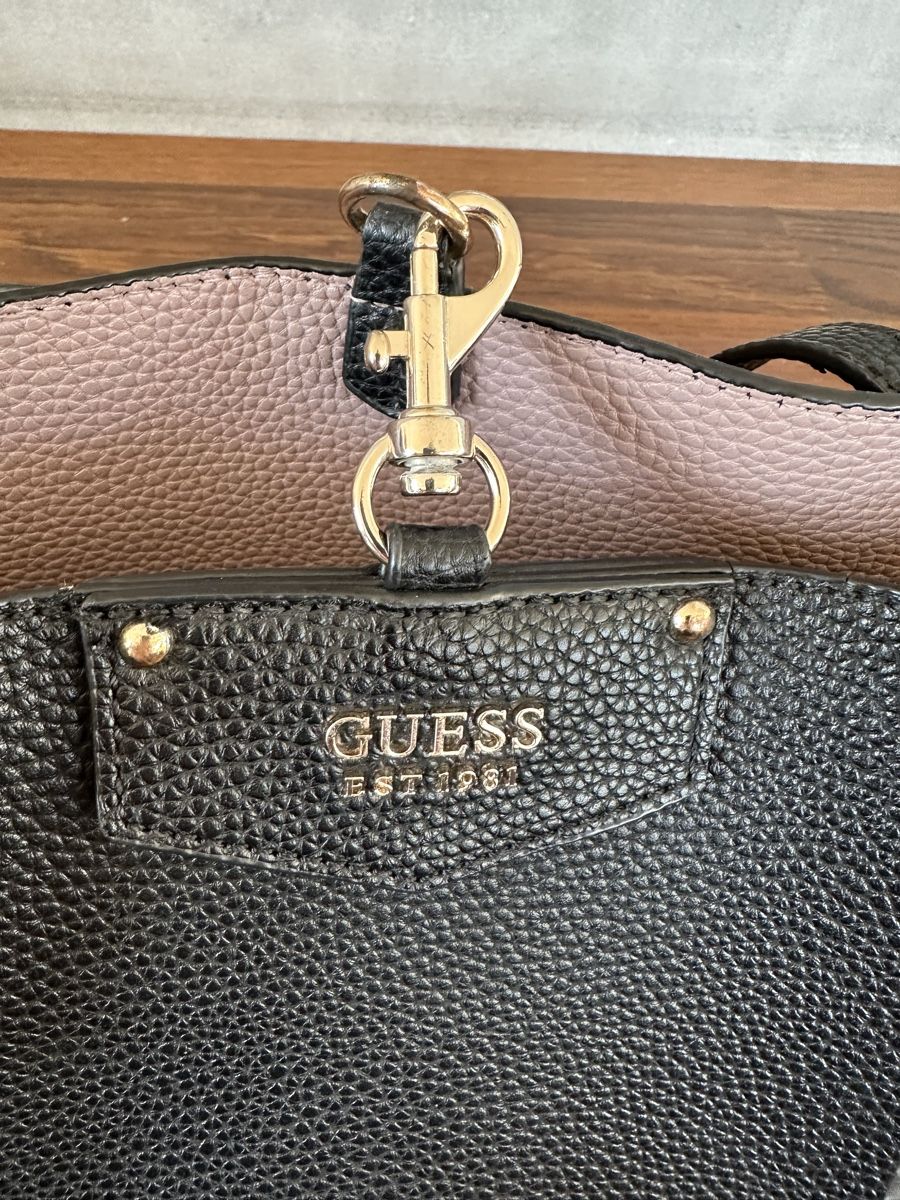 Guess Borse da donna: Guess Damentasche – Usato da Heitenried venduto da Tannenbaum25 3