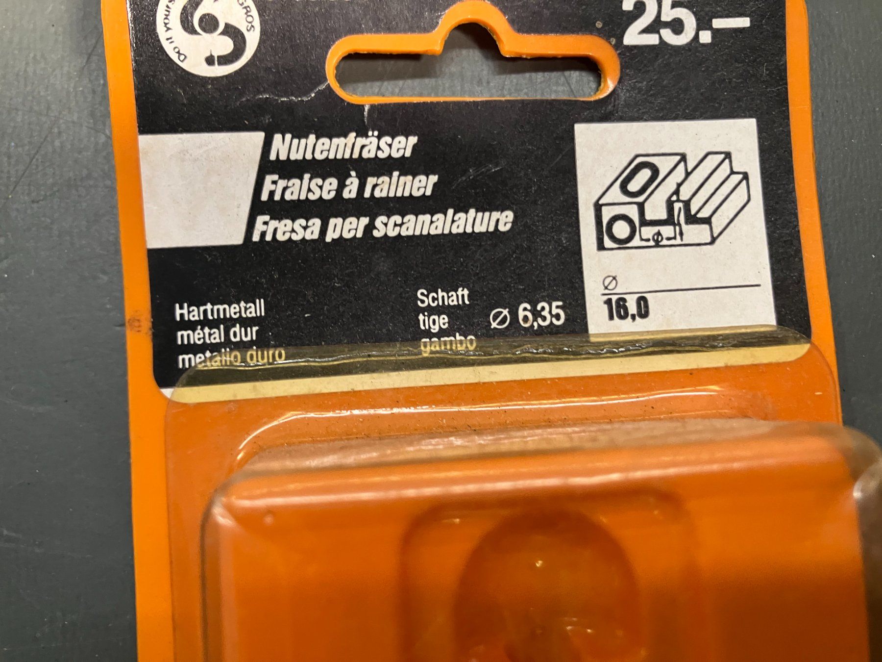 Alle Werkzeuge: Post. m. div. Oberfräsen und Holpfeilen ab 1.- – Gebraucht aus Lichtensteig von Buy24International 9