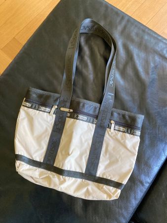 LeSportsac SCHULTERTASCHE, SUPER PRAKTISCH, TOP ZUSTAND!