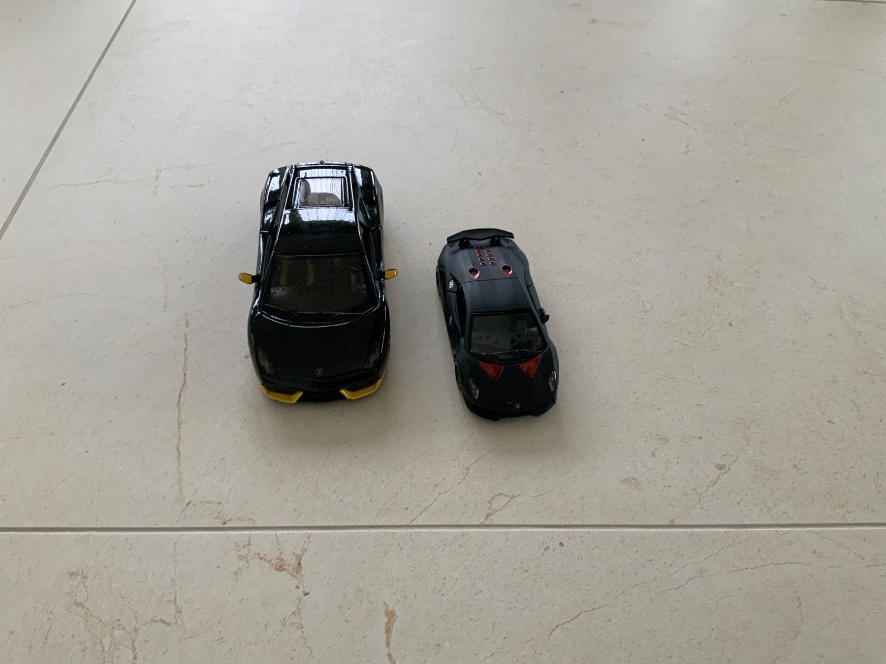 Giocattoli: 2 Lamborghini – Usato da Wilen b. Wollerau venduto da arp_8mmw