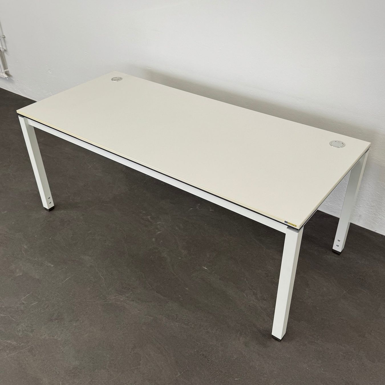 Schreibtische: Office Line Mechanic Schreibtisch – Gebraucht aus Schönenwerd von mcofficeshop 2