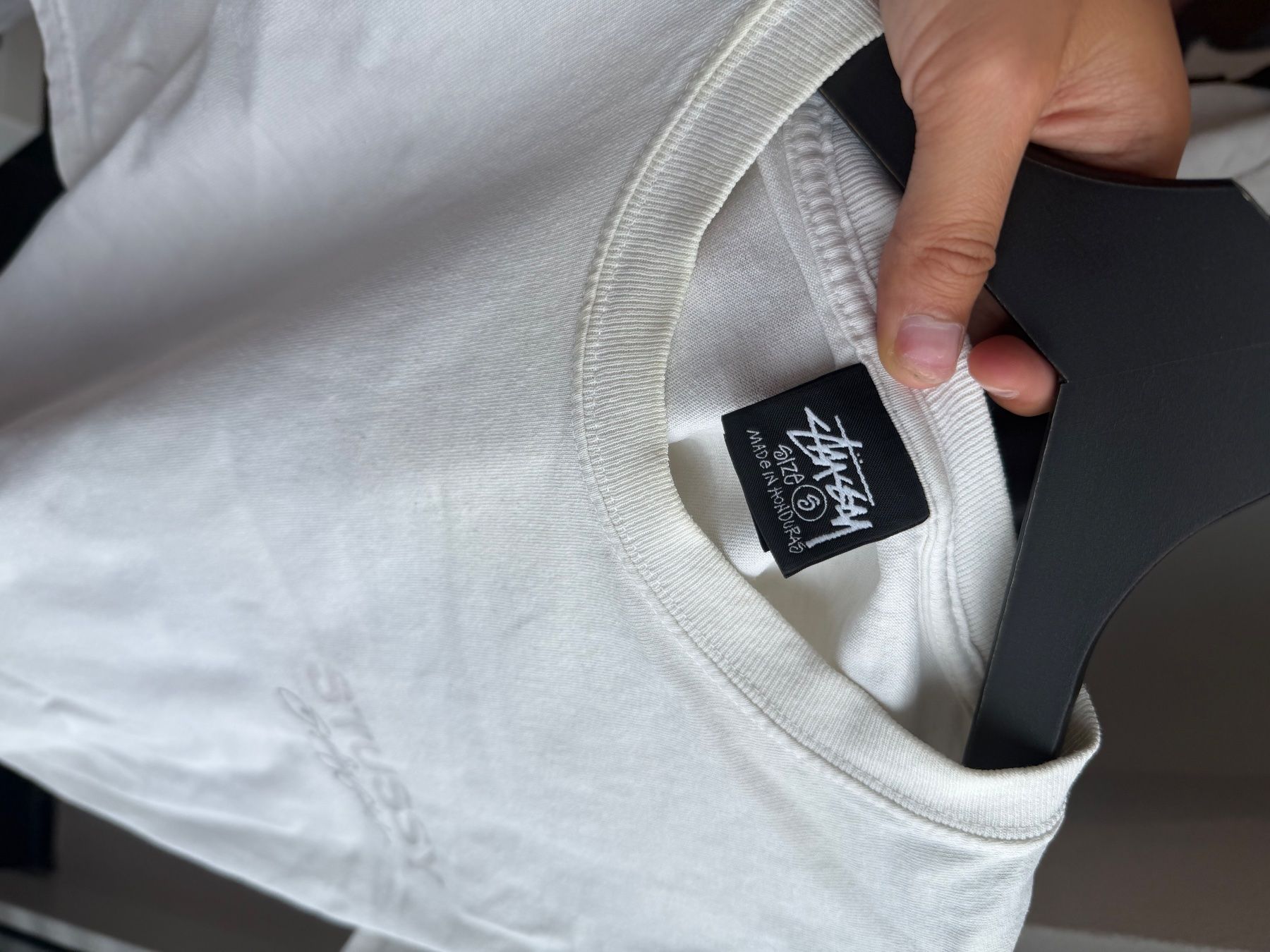 Stüssy T-shirt: STUSSY SURFER MADRID – Usato da Bülach venduto da all_t6jh 2