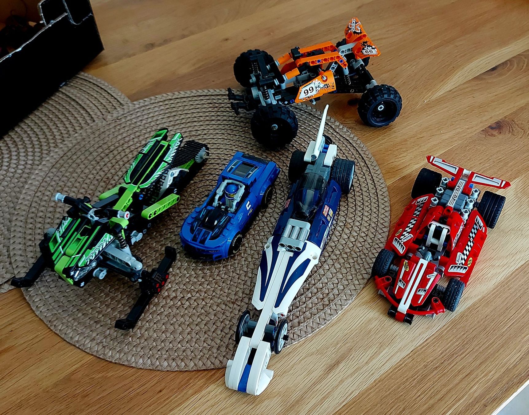 Lego Kit di costruzioni: 5 Lego Fahrzeuge – Usato da Ried-Brig venduto da Pimlico