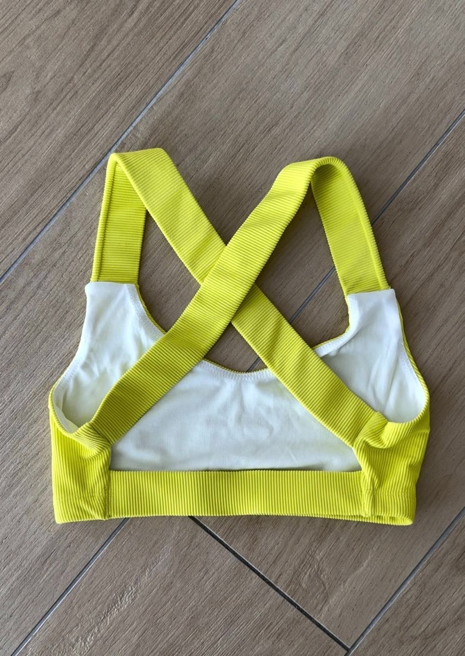 Tops: Brassière et short de sport ONZIE – Neu (gemäss Beschreibung) aus La conversion von Repio 1