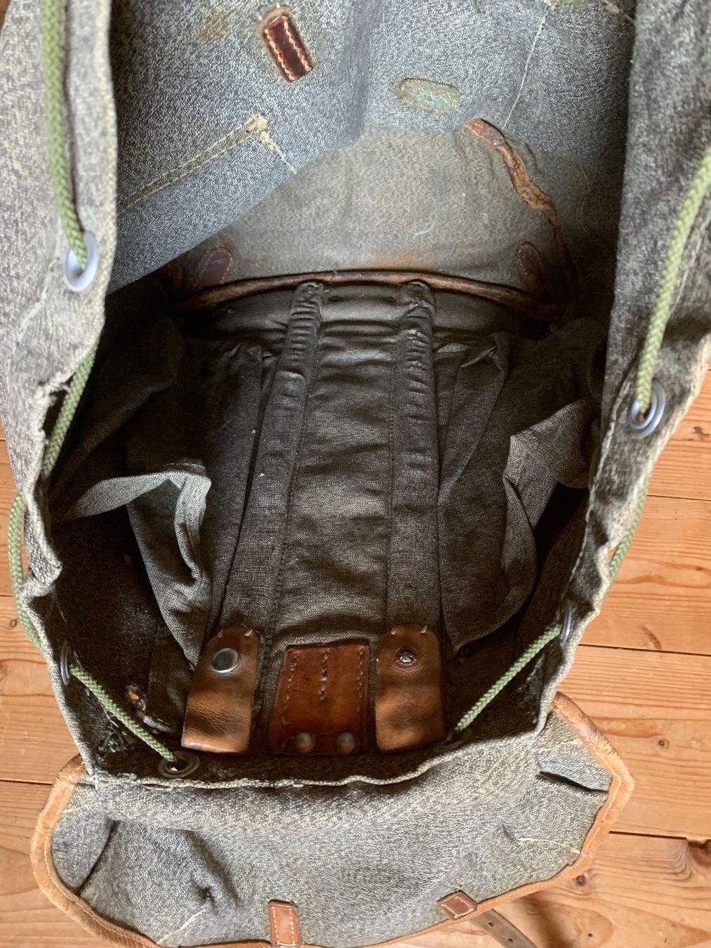 Schweizer Armee Rucksäcke: Gebirgsrucksack der CH Armee – Gebraucht aus Goldingen von Bergler012 2