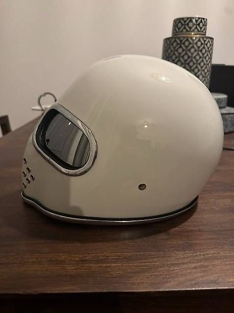 Caschi & visiere: CASQUE CHILL JAPAN TAILLE 56 – Nuovo e nell'imballaggio originale da Chavannes-de-Bogis venduto da sth_yzd6 3
