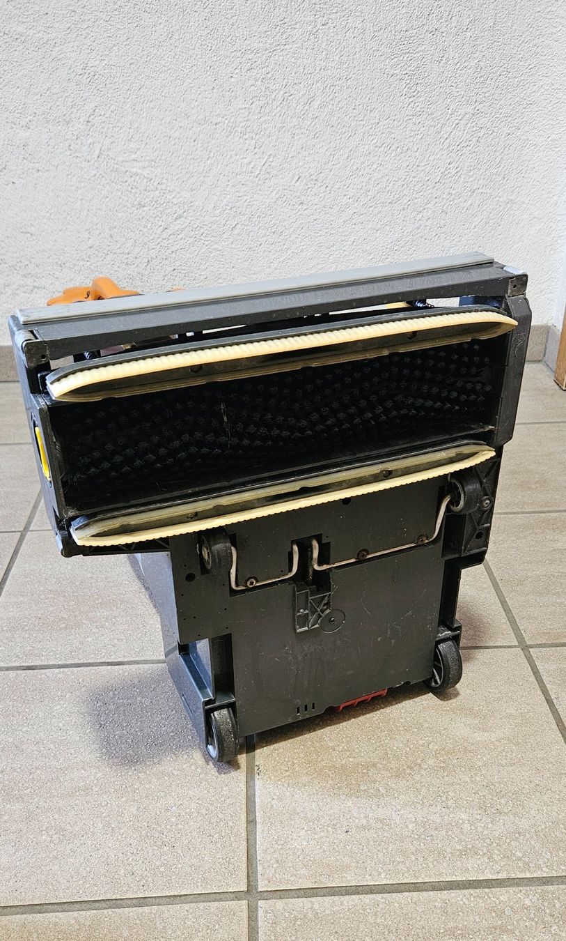 Tutte le macchine: Scheuersaugmaschine TASKI swingo 150 E – Usato da Wangen SZ venduto da Hischi_69 6