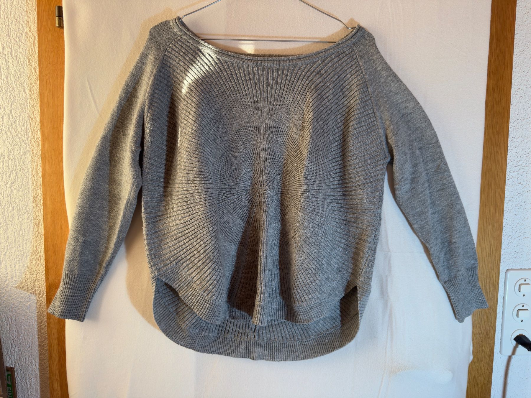 Maglioni & Felpe: Grauer Strick Pullover von vero Moda Gr. S – Usato da Grosswangen venduto da second_hand_dress