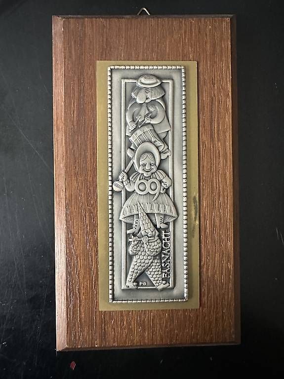 Basler Placchette & Badge: Fasnacht Basel COMITÉ Zugsplakette 1969 – Usato da Basel venduto da fasnachtsoutlet1965