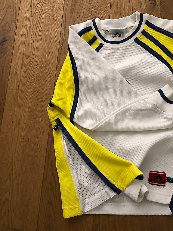 Pullover & Sweatshirts: Basketball Pullover – Gebraucht aus Chur von angelika_s 2