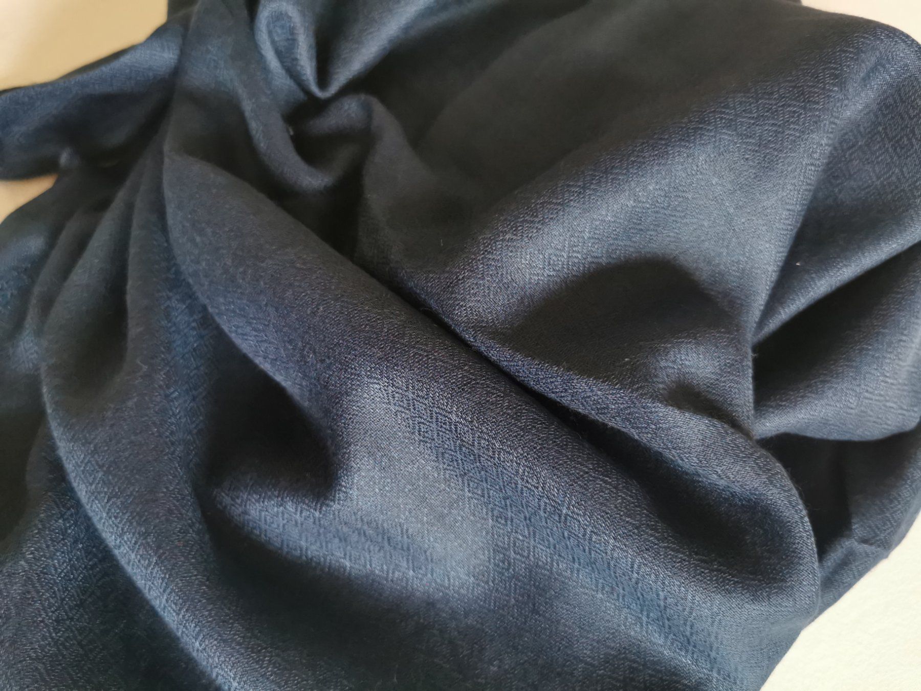 Foulard & Sciarpe: Kaschmir Schal – Nuovo e nell'imballaggio originale da Schlieren venduto da vlalif