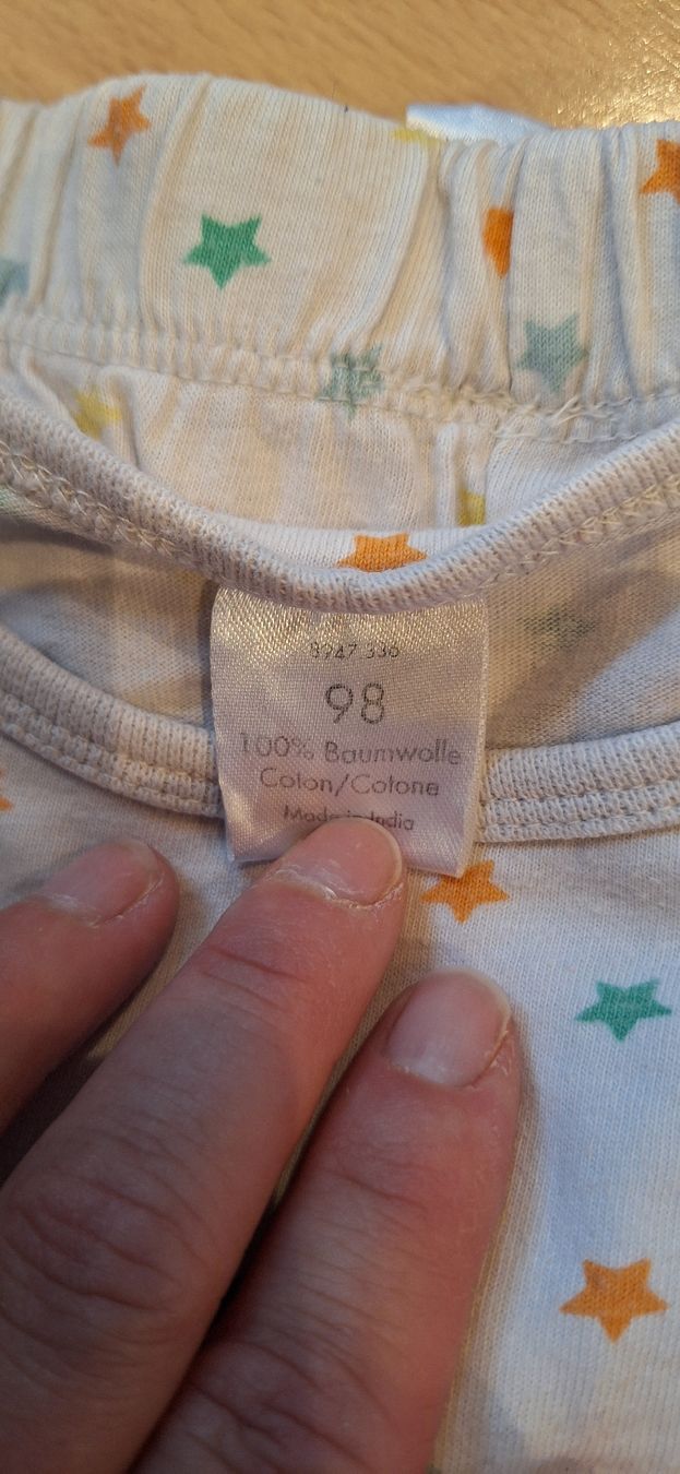 Pyjamas & Ähnliches: Schlafanzug, 98 – Gebraucht aus Oberägeri von run_cj6q 3