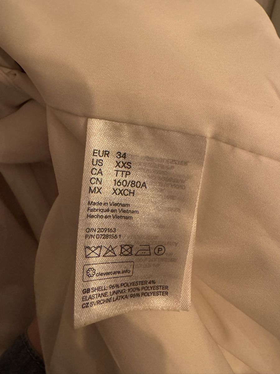H&M Jacken: H&M white blazer – Gebraucht aus Jonen von alanwales 3