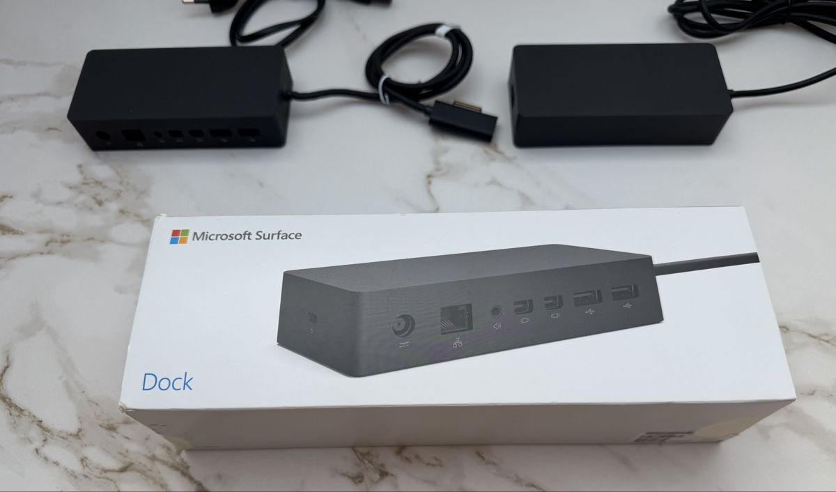 Microsoft Docking station: Microsoft Surface Dock – Nuovo (secondo la descrizione) da Zürich venduto da Syossmen 1