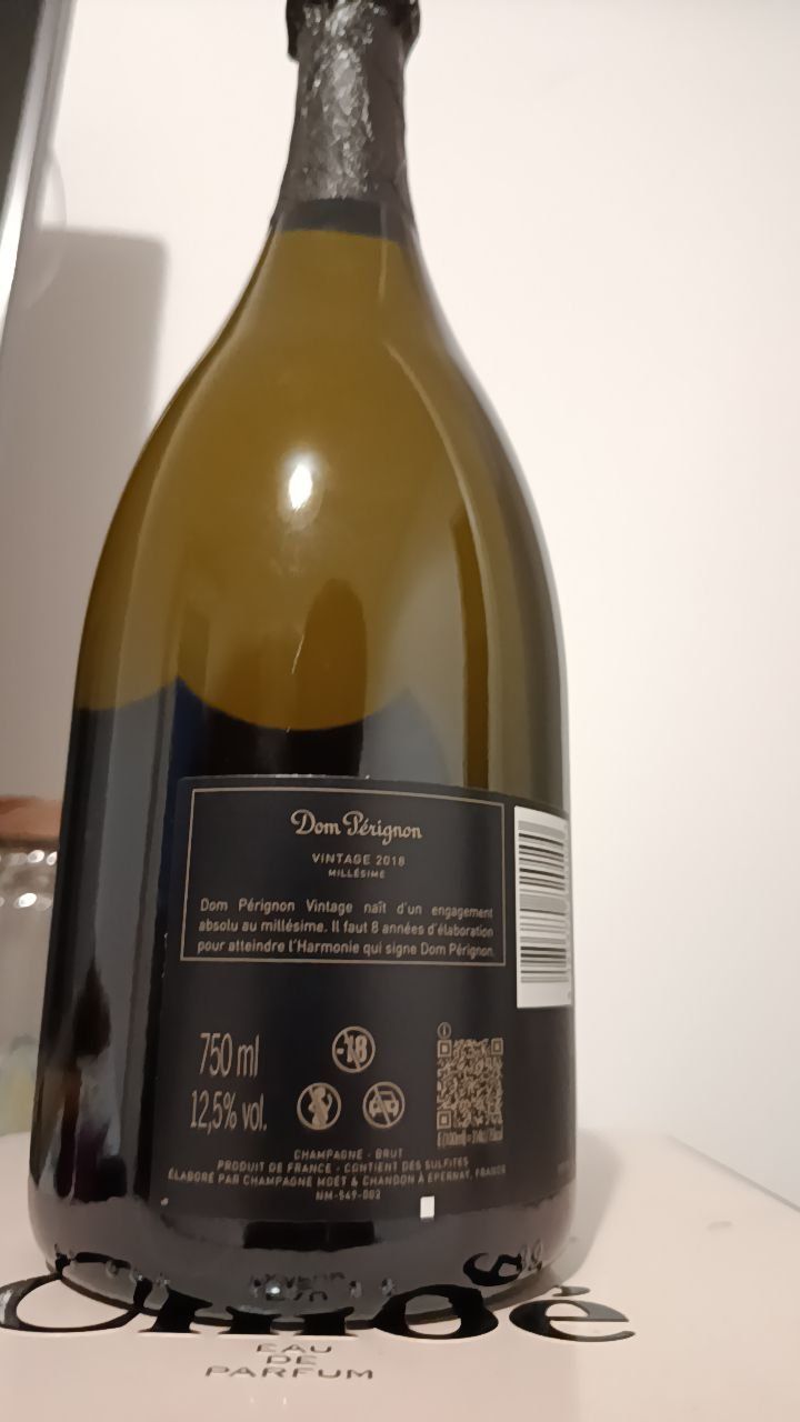 Wein: Dom Pérignon Millésime 2018 – Neu und originalverpackt aus La Chaux-de-Fonds von ChampagneDeLuxe