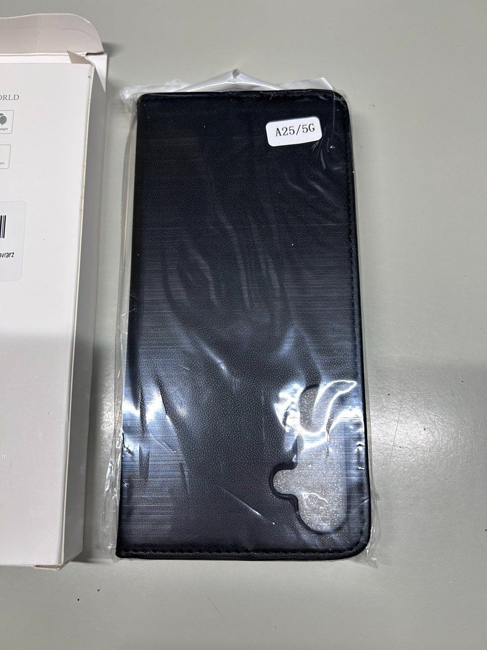 Cover & Protezioni schermo: Cover Samsung Galaxy A25 5G Black – Nuovo e nell'imballaggio originale da Giubiasco venduto da LorisVale 2