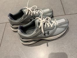 Laufschuhe Under Armour, Herren, Gr. 38.5Top Zustand!