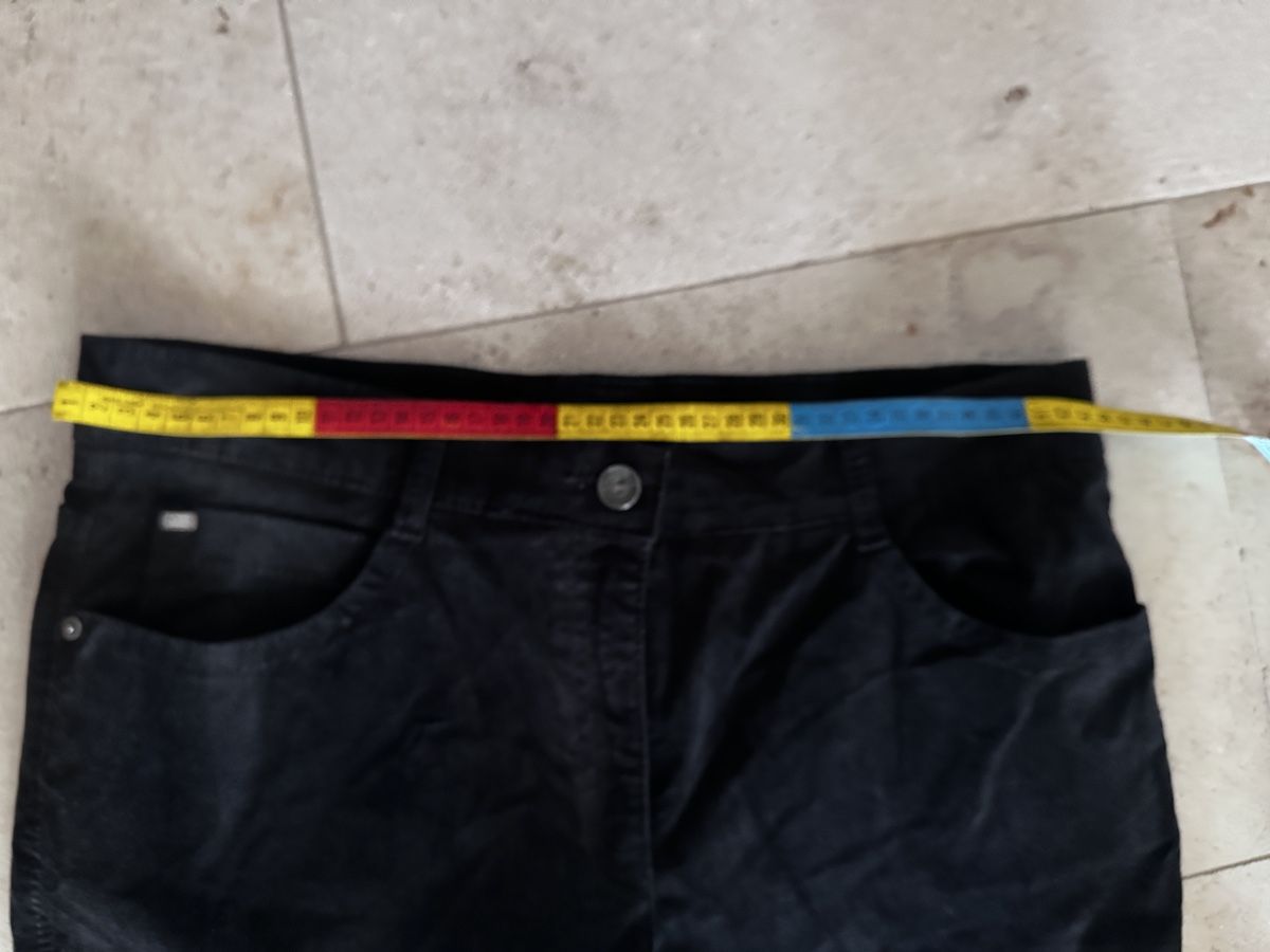 Brax Pantaloni: Brax Hosen Samt Schwarz Grösse 44S – Usato da Buchs SG venduto da Sunie 3