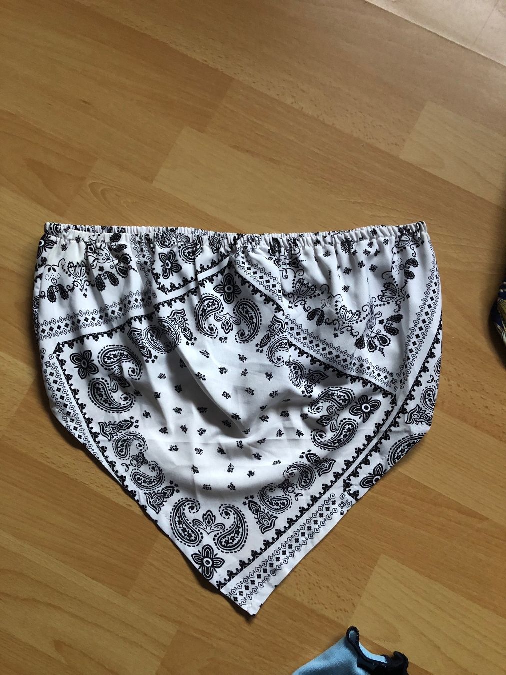 Shein Top: Oberteile, Gr. 36/38, 3 Stk. – Usato da Hallwil venduto da claire70 1