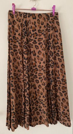 Schicker luftiger Sommerjupe mit 4 Schlitzen Gr. 40