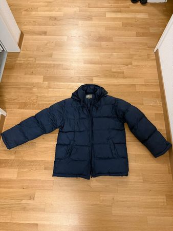 Dunkelblaue Steppjacke mit Kapuze – Grösse M