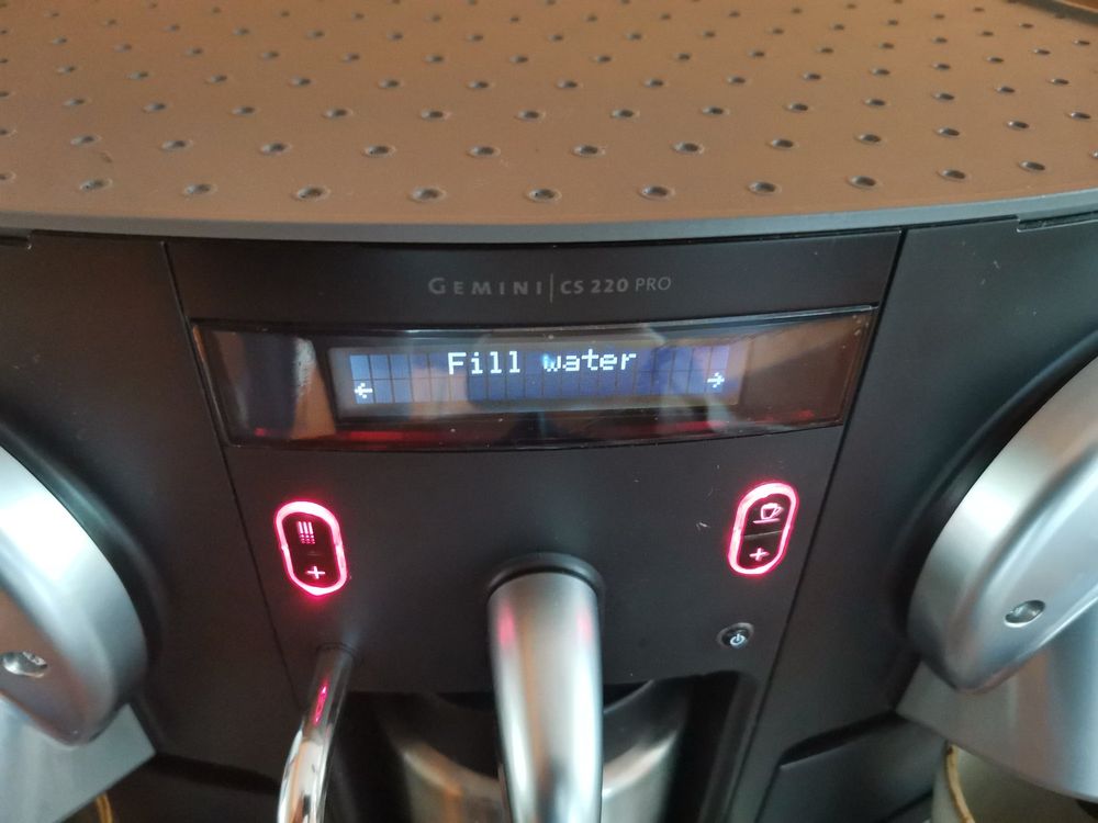Nespresso Gemini CS 220 PRO - Kaffeeautomat (Gebraucht) in Basel für ...