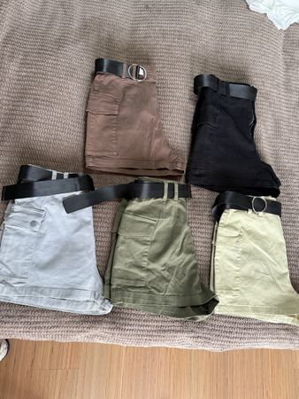 Lot de 5 shorts cargo avec ceinture, idéal pour l'été!