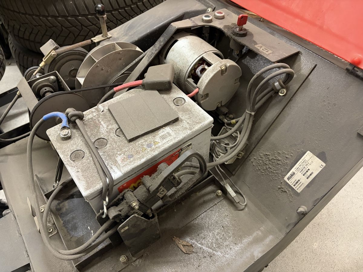 Hako Tutte le macchine: Hako Hamster 700e Wischmaschine – Usato da Safenwil venduto da Marlboro6 3