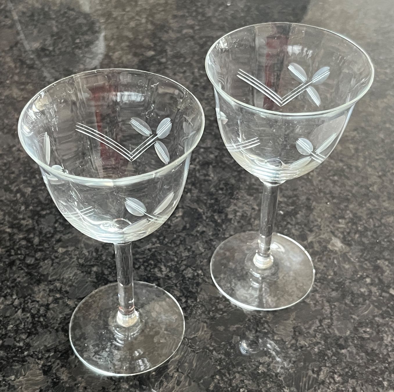 Verres: antike Weingläser -  handgeschliffen – D'occasion à Stetten AG par Brissago25 2