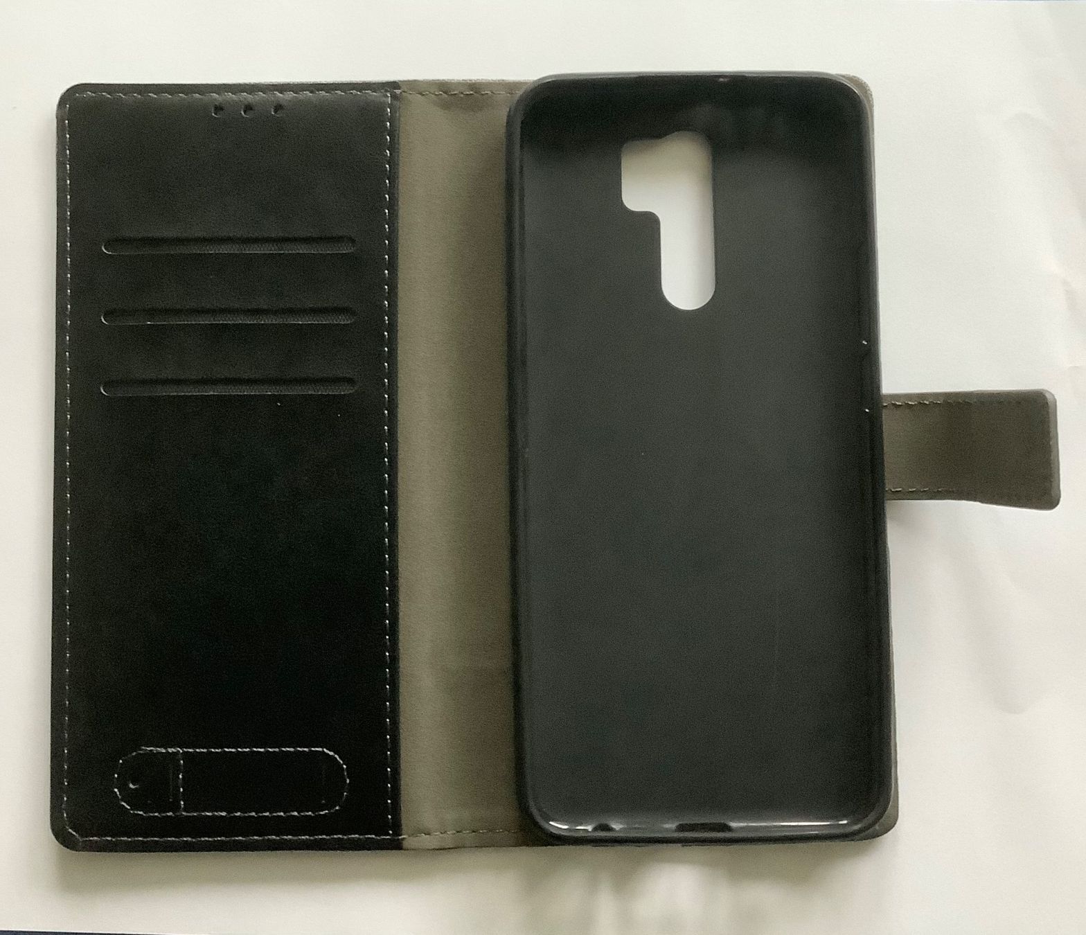 Cover & Protezioni schermo: Hülle Redmi 9 – Nuovo e nell'imballaggio originale da Bern venduto da Vyoga 4