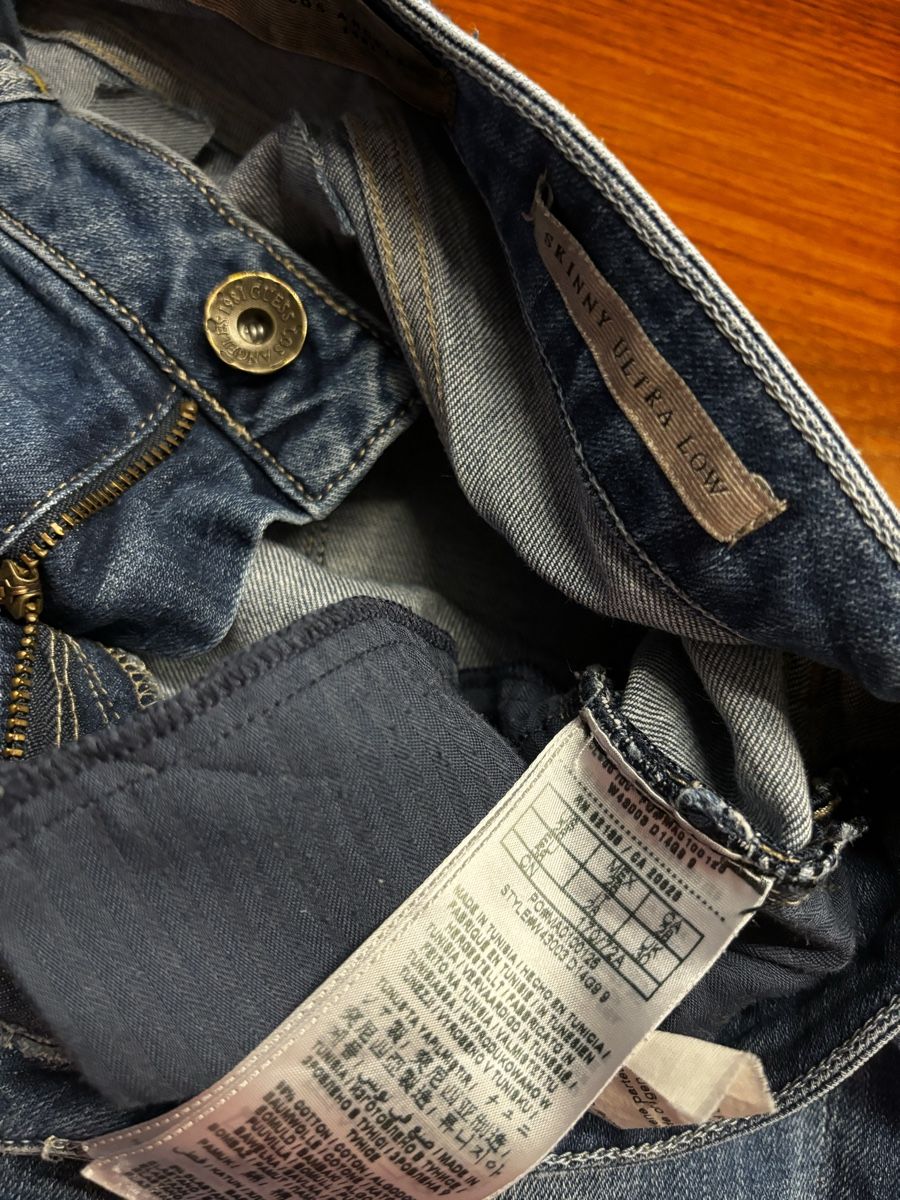 Guess Jeans: Guess – Gebraucht aus Pully von Kalissa 4