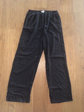 Arket weite Seidenhosen Small