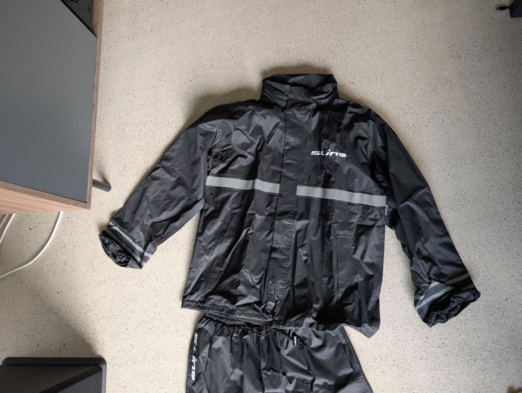 Lotti di vestiti: Motorradbekleidung Regenschutz S-LINE – Nuovo (secondo la descrizione) da Schlieren venduto da larapb