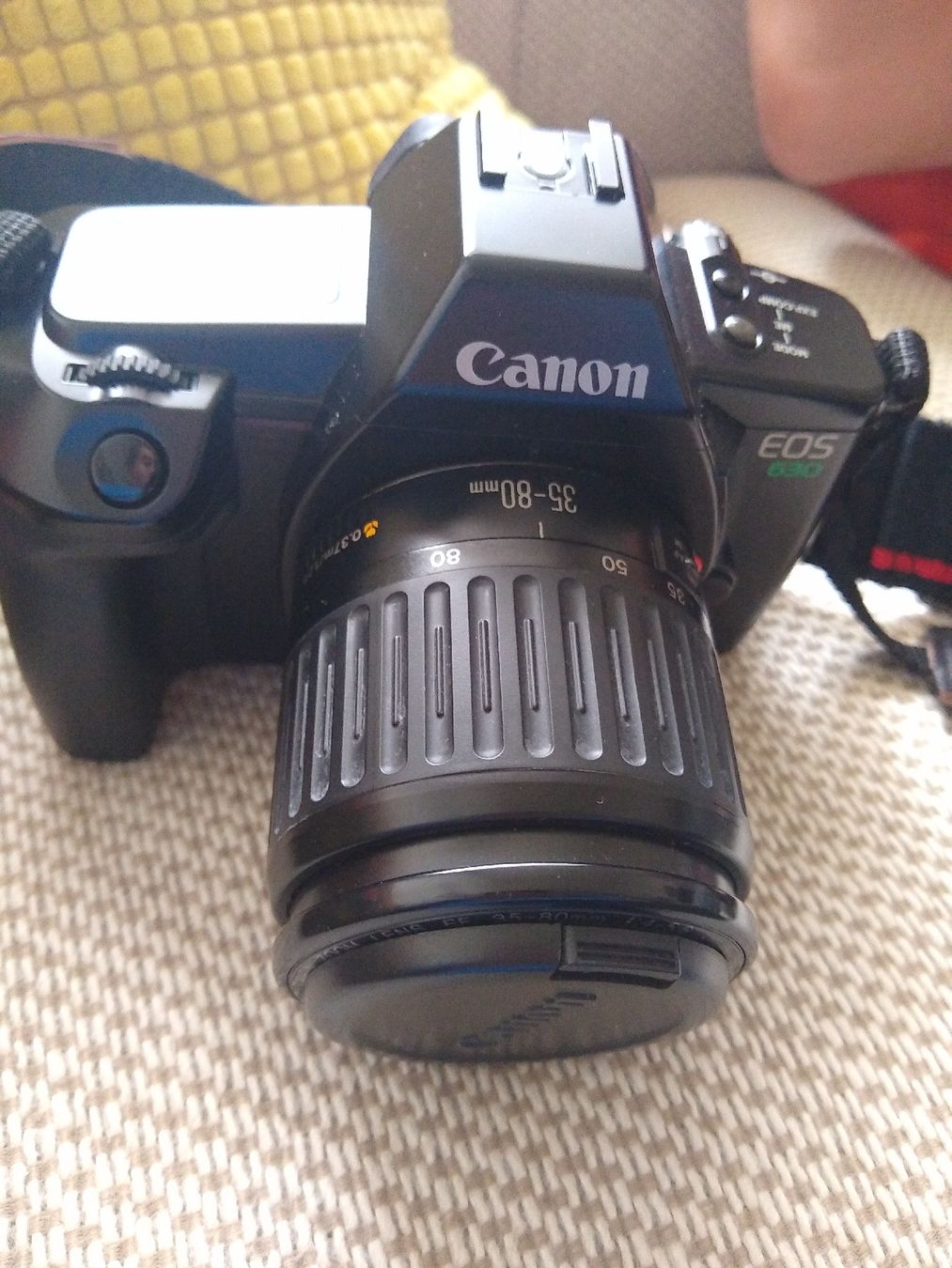 Canon Fotocamera: Canon EOS630 - lense 35-80 - with case and accesories – Nuovo (secondo la descrizione) da Dübendorf venduto da LoRi-2026
