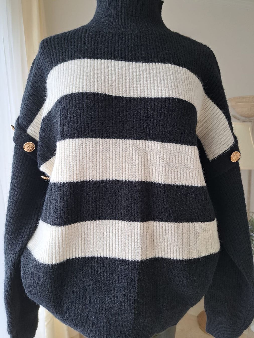Maglioni & Felpe: toller Stehkragen-Pullover von AXARA Paris – Nuovo e nell'imballaggio originale da Neuhausen am Rheinfall venduto da mariess 1
