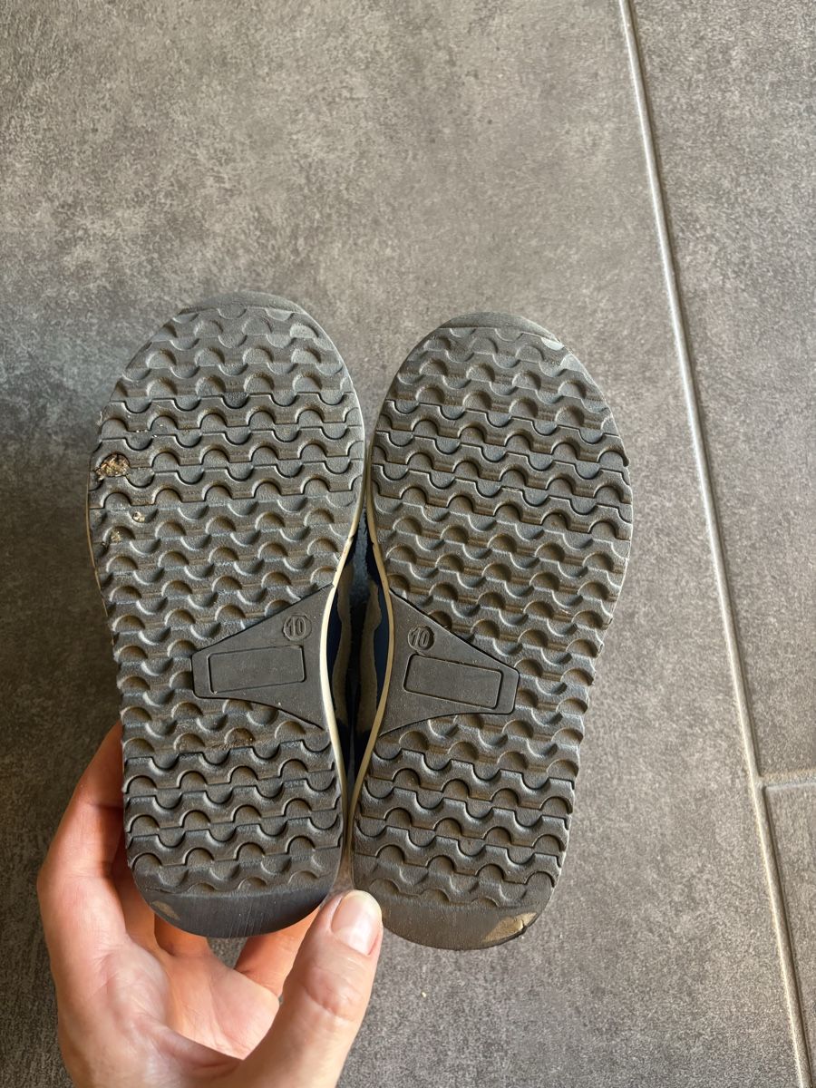 Next Scarpe per ragazzi: Schöne & gut erhaltene Sneaker in Gr. 28 – Usato da Tagelswangen venduto da Mandarine012 2