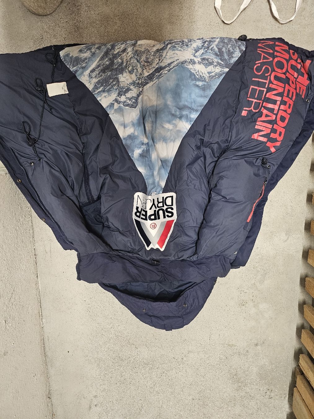 Superdry Giacche: Superdry Winterjacke, dunkelblau, Grösse M – Usato da Zürich venduto da -iwan- 1