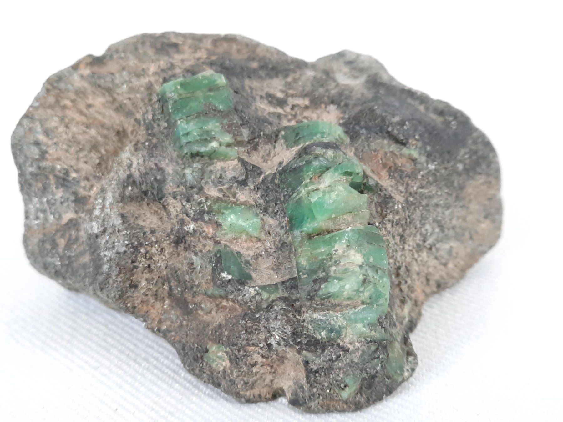 Minerali & Pietre curative: 4 Mineralien mit Einschlüssen – Usato da Beinwil am See venduto da Restwert_Beinwil 1